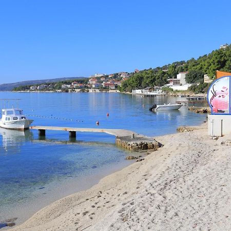 Apartments By The Sea Seget Donji, Trogir - 2029 Екстер'єр фото