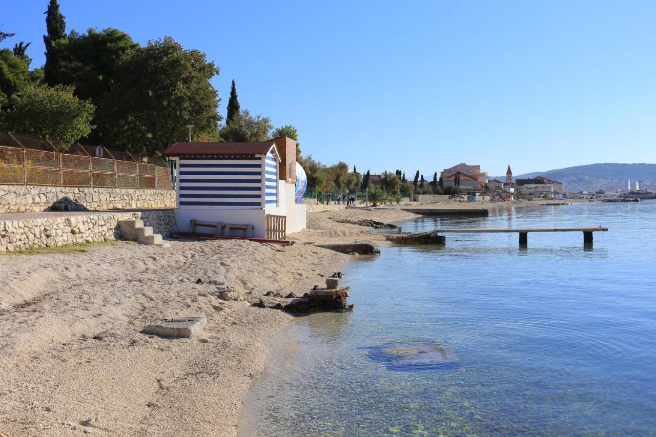 Apartments By The Sea Seget Donji, Trogir - 2029 Екстер'єр фото